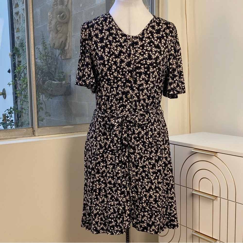 French Connection Parisian Ditsy Floral Flutter Sleeves Pockets Dress, Sz 6 - Picture 2 of 9